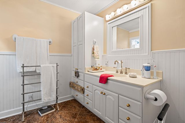 304 N Alley, Jefferson, TX 75657