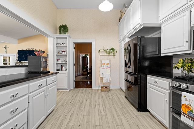 304 N Alley, Jefferson, TX 75657
