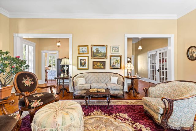 304 N Alley, Jefferson, TX 75657