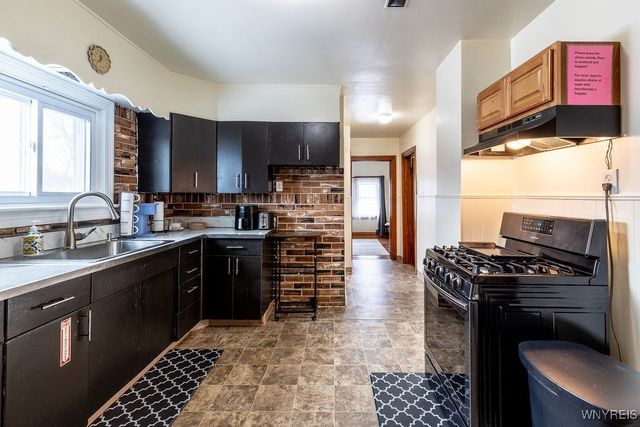 38 Alexander Avenue, Cheektowaga, NY 14211