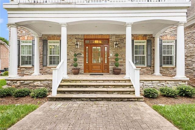 1145 Knights Bridge LN, Virginia Beach, VA 23455