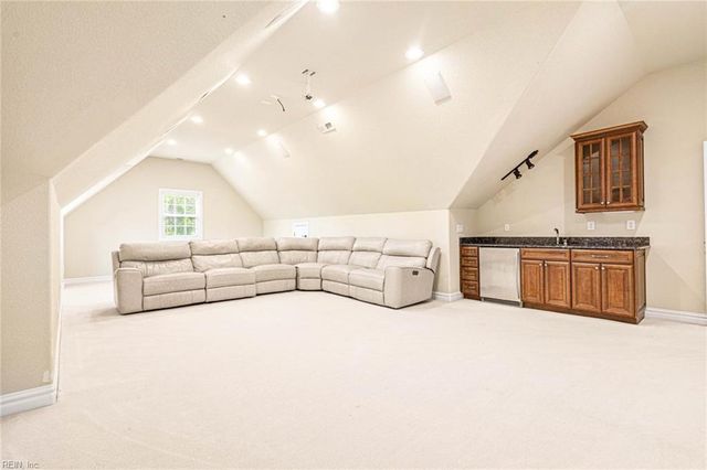 1145 Knights Bridge LN, Virginia Beach, VA 23455
