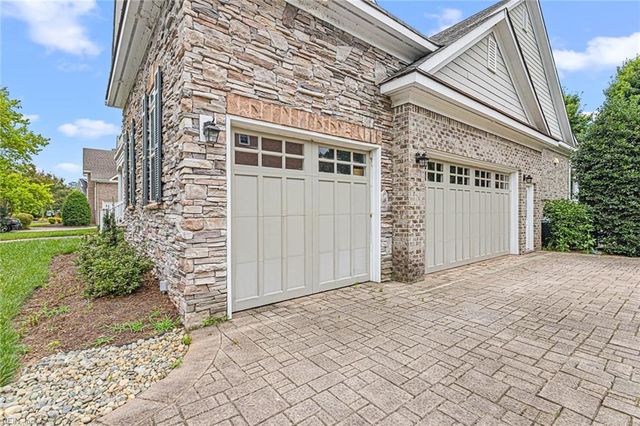 1145 Knights Bridge LN, Virginia Beach, VA 23455