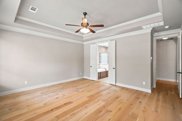 317 Landview Drive, Burleson, TX 76028