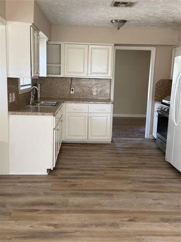 8108 Wier Drive, Houston, TX 77017