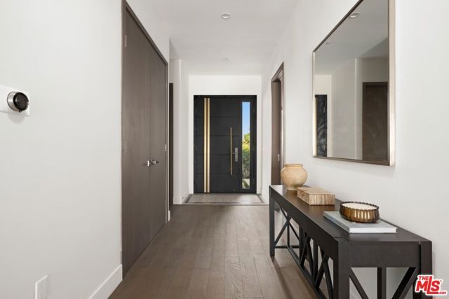 647 N Stanley Avenue, Los Angeles, CA 90036
