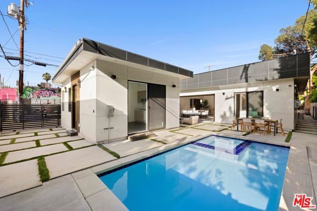 647 N Stanley Avenue, Los Angeles, CA 90036