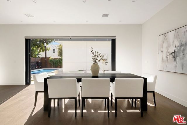 647 N Stanley Avenue, Los Angeles, CA 90036