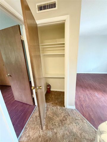 308 N 34th ST E 101, Austin, TX 78705