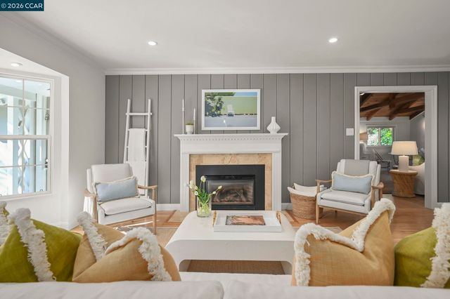 3326 Walnut Lane, Lafayette, CA 94549