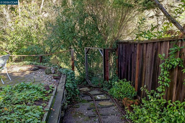 3326 Walnut Lane, Lafayette, CA 94549