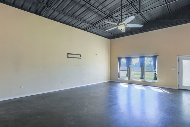 32471 N 108, Mingus, TX 76463