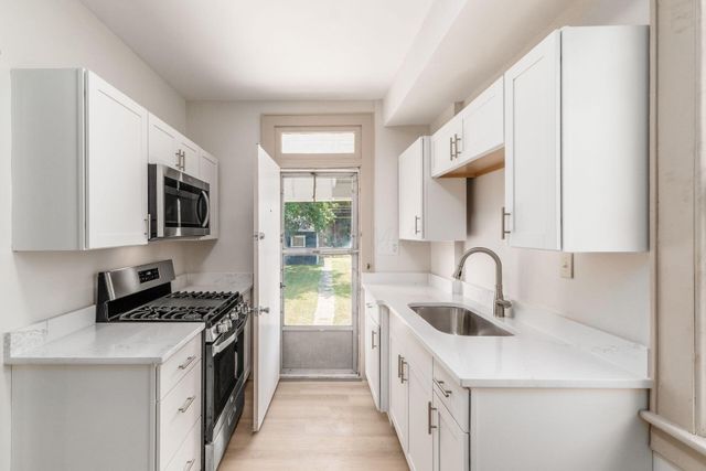 163 E Hinman Avenue, Columbus, OH 43207