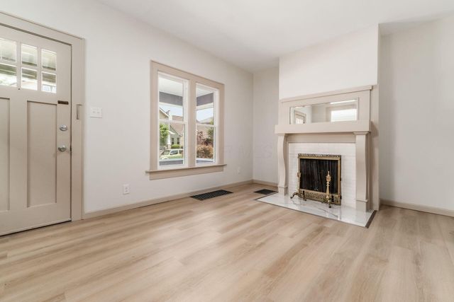163 E Hinman Avenue, Columbus, OH 43207