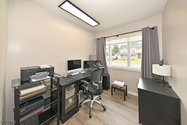 217 Sweetbriar Pl, Paramus Boro, NJ 07652