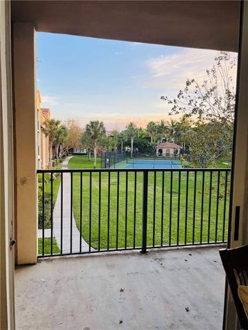8020 N NOB HILL Road 206, Tamarac, FL 33321