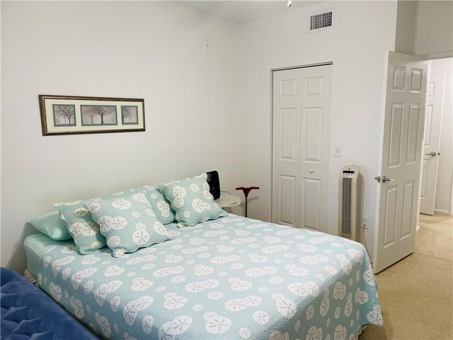 8020 N NOB HILL Road 206, Tamarac, FL 33321