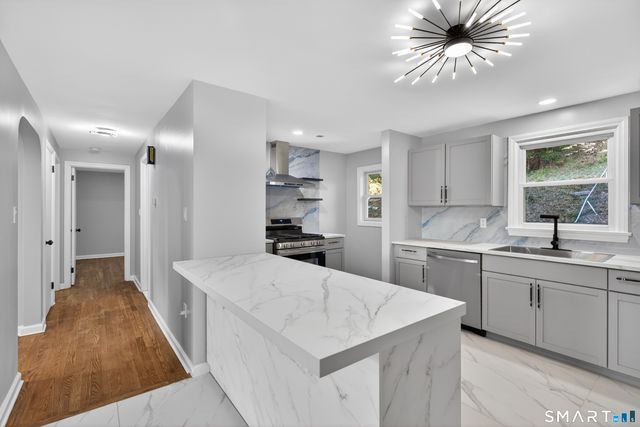 46 North Cliff Street, Ansonia, CT 06401