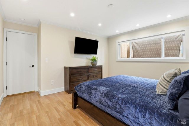 54 Manzanita Ave, Novato, CA 94945