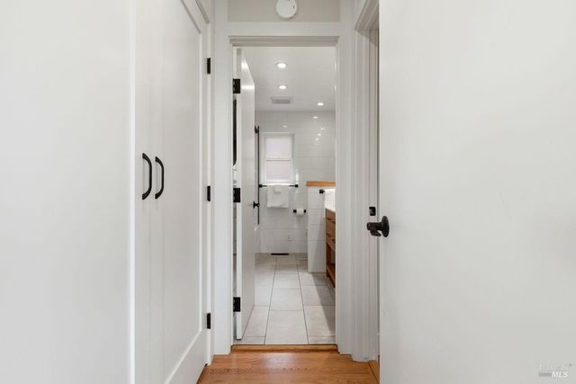 54 Manzanita Ave, Novato, CA 94945