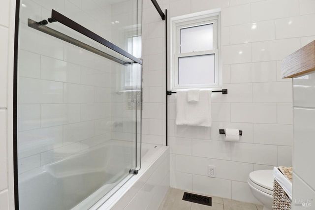 54 Manzanita Ave, Novato, CA 94945