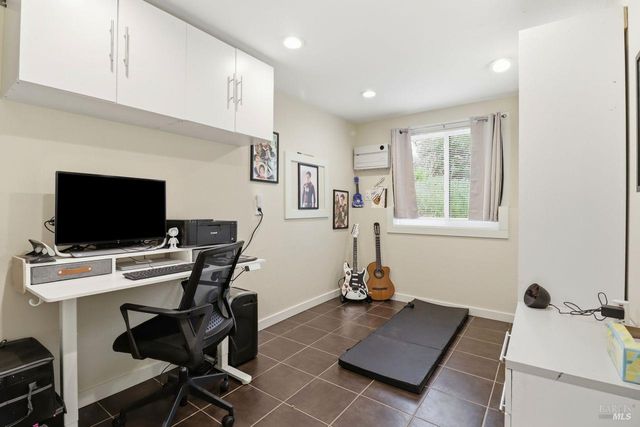 54 Manzanita Ave, Novato, CA 94945