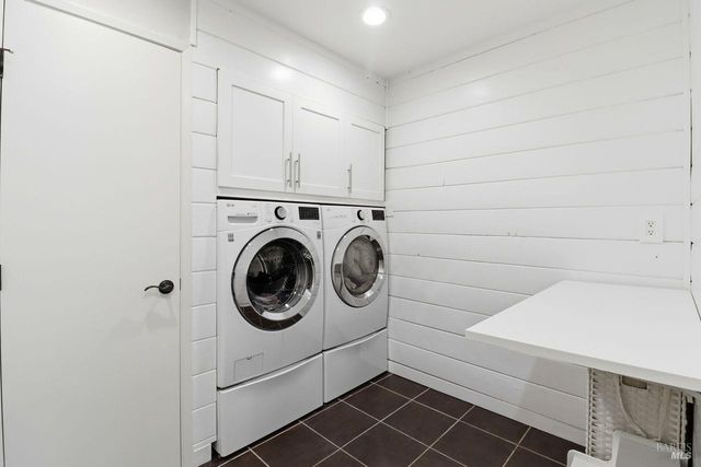 54 Manzanita Ave, Novato, CA 94945