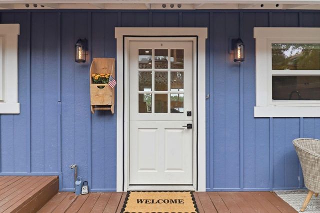 54 Manzanita Ave, Novato, CA 94945