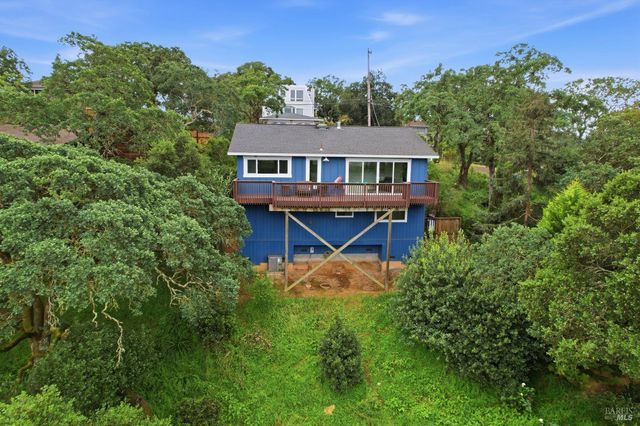 54 Manzanita Ave, Novato, CA 94945