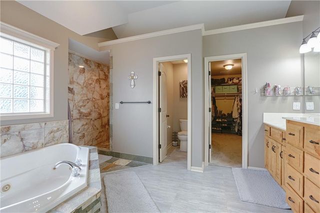 2297 W Cothrell Street, Olathe, KS 66061