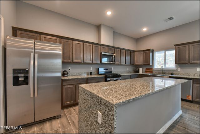 8408 PHIL Place, Vinton, TX 79821