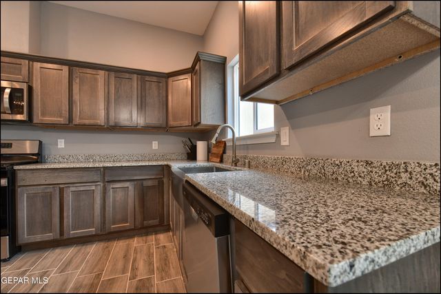 8408 PHIL Place, Vinton, TX 79821