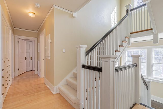 1119 Broadway N, Fargo, ND 58102