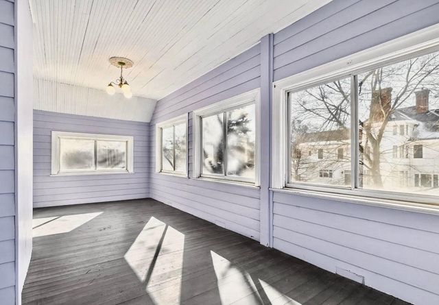 1119 Broadway N, Fargo, ND 58102