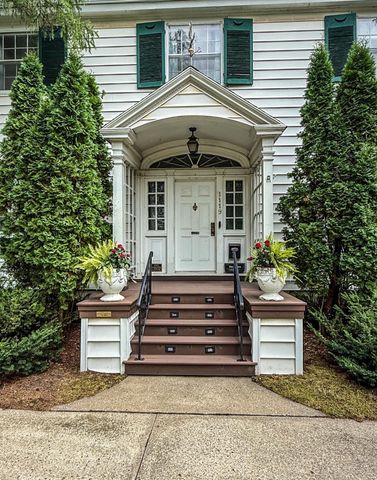 1119 Broadway N, Fargo, ND 58102