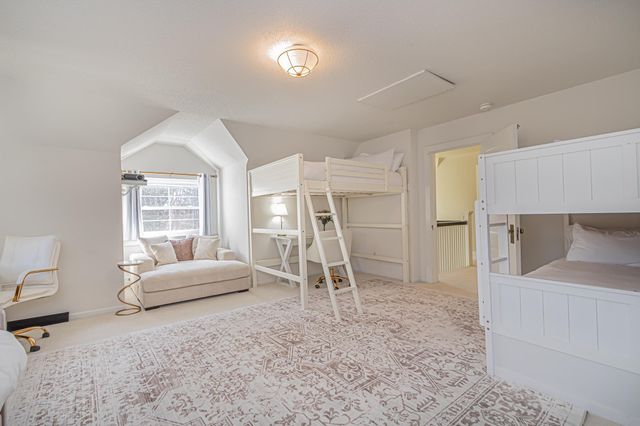 1119 Broadway N, Fargo, ND 58102