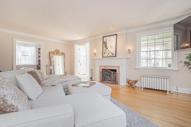 1119 Broadway N, Fargo, ND 58102