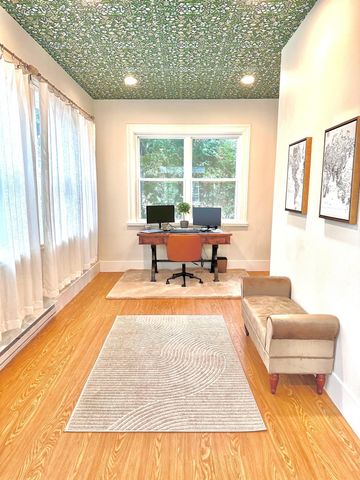 1119 Broadway N, Fargo, ND 58102