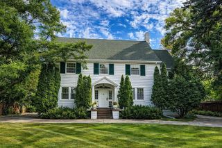 1119 Broadway N, Fargo, ND 58102