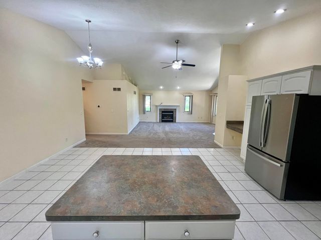 15338 Flanders Street, Southgate, MI 48195