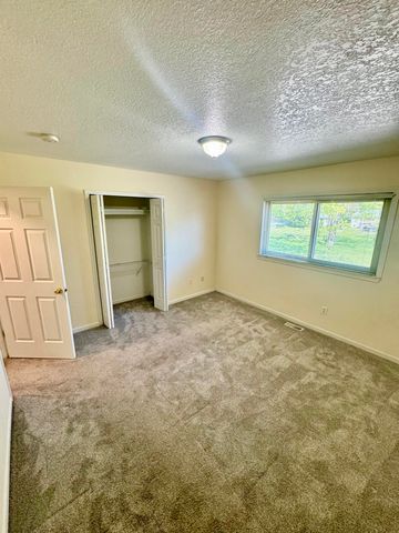 15338 Flanders Street, Southgate, MI 48195