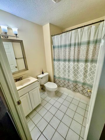 15338 Flanders Street, Southgate, MI 48195