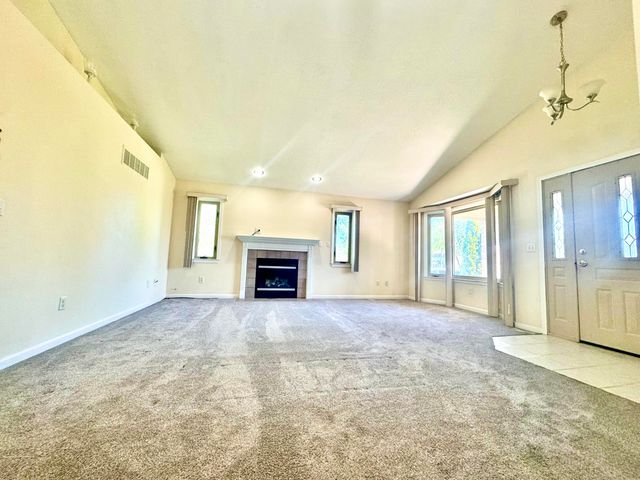 15338 Flanders Street, Southgate, MI 48195