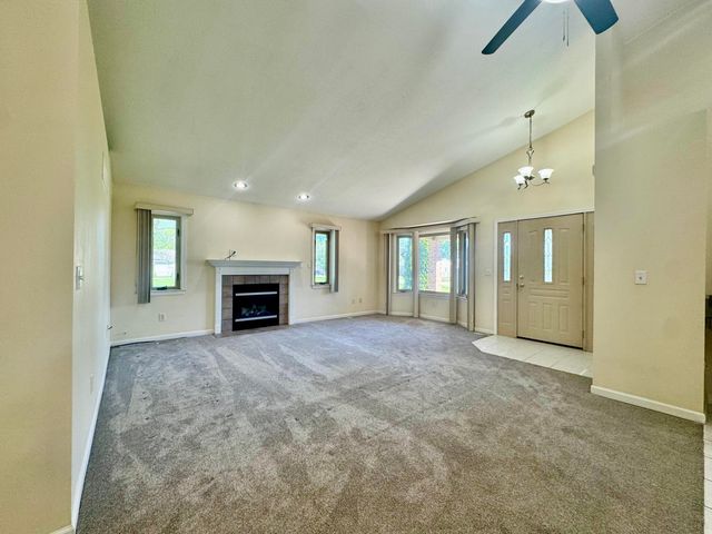 15338 Flanders Street, Southgate, MI 48195