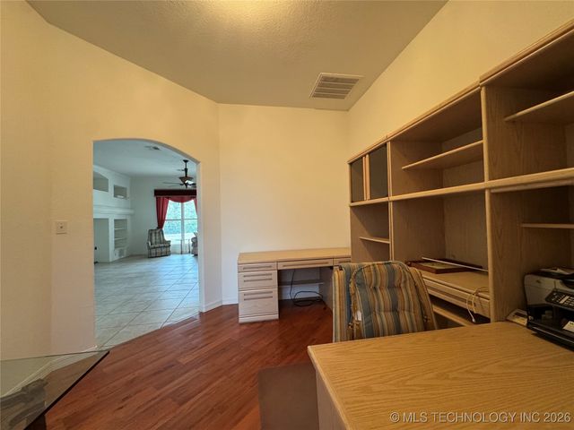 3201 Greenbriar, Durant, OK 74701