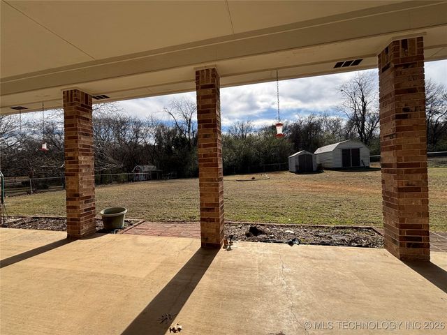 3201 Greenbriar, Durant, OK 74701
