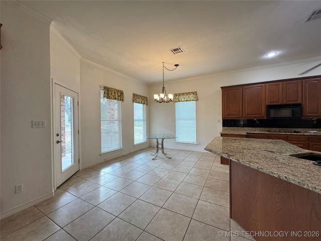 3201 Greenbriar, Durant, OK 74701