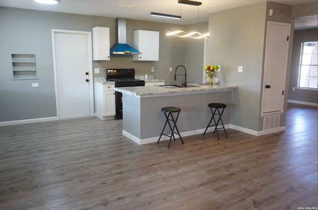 4302 shallow water, San Antonio, TX 78233