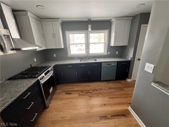 851 Wellmon Street, Bedford, OH 44146