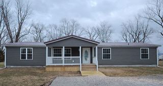 2114 Cedar Ave Avenue, Salem, IL 62881